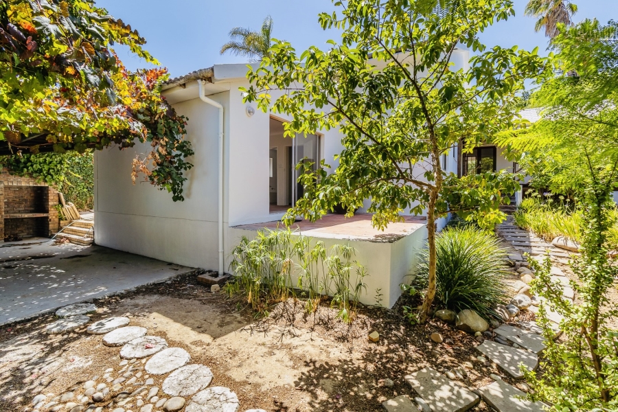 To Let 4 Bedroom Property for Rent in Stellenbosch Central Western Cape